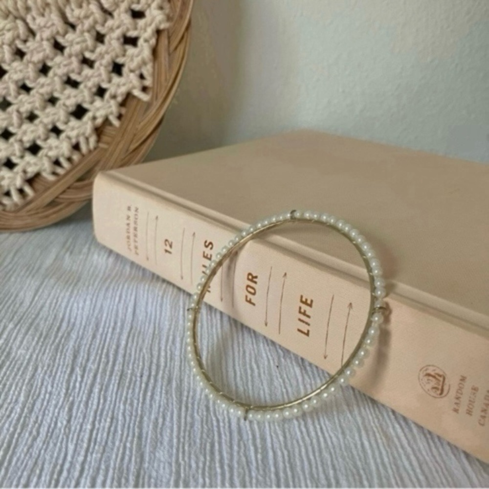 Pearl Bracelet Bangle Vintage “Imogen” Wire Wrapped Elegant Classic Minimal Pear